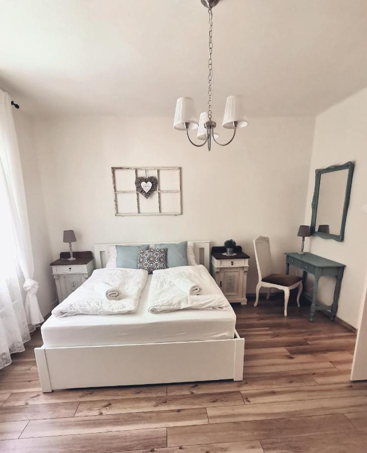 Family Garden Apartmanhaz Siófok Zewnętrze zdjęcie